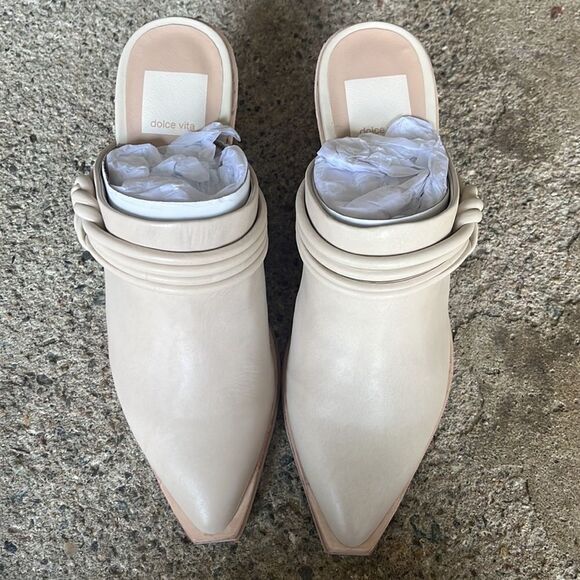New dolce vita sita suede heel off white size | Mercari New dolce vita sita suede heel off white size 6